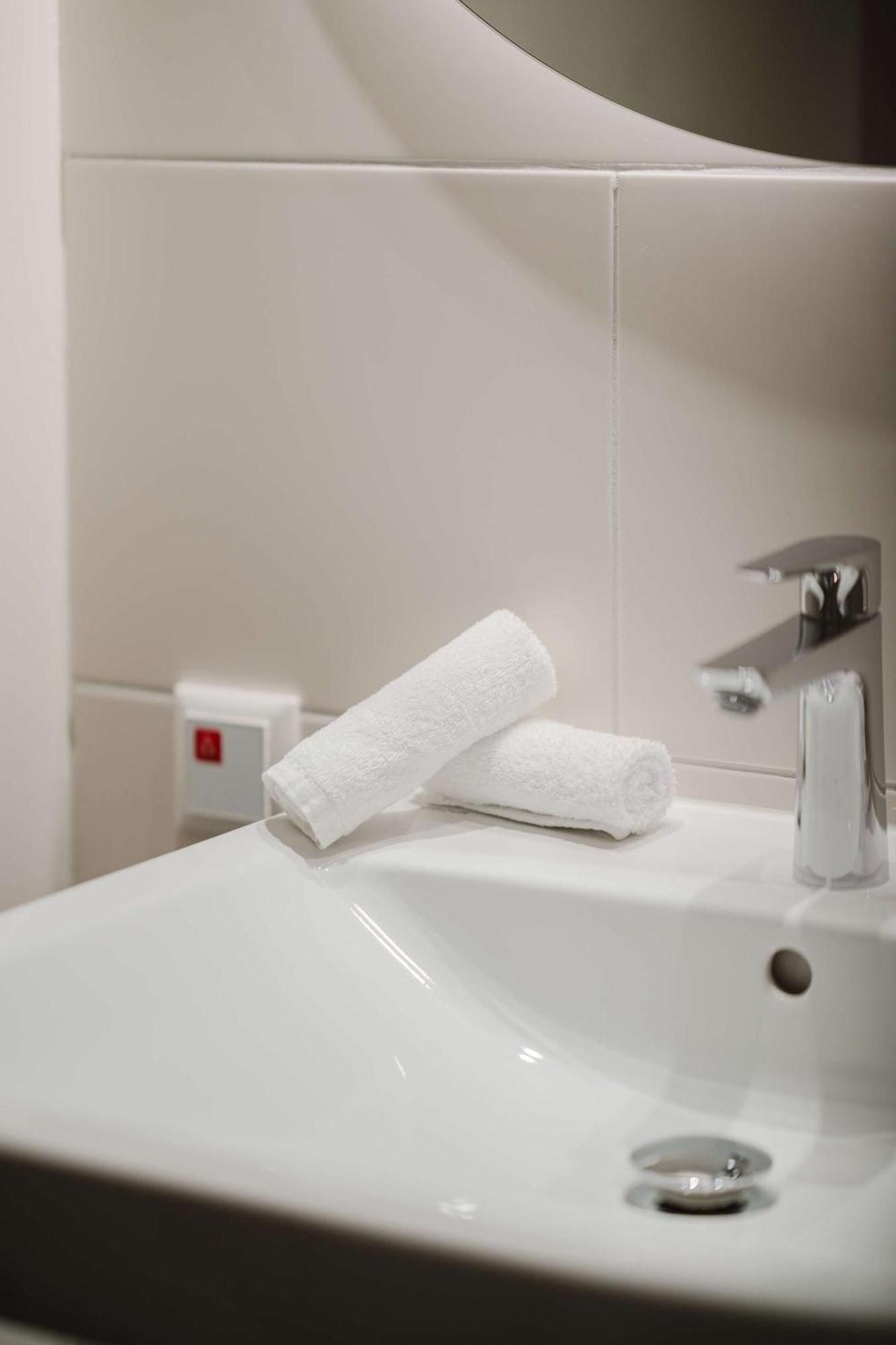 Hampton By Hilton Vienna City West Extérieur photo