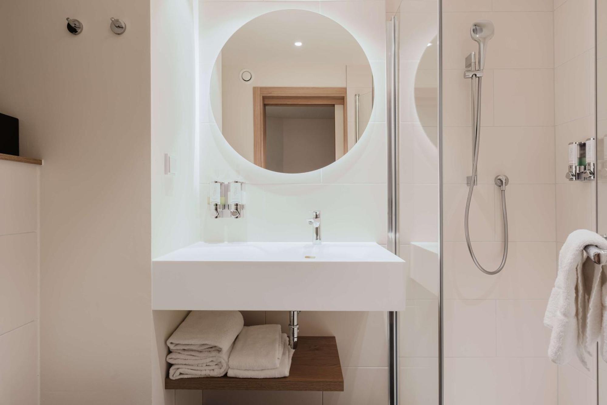 Hampton By Hilton Vienna City West Extérieur photo